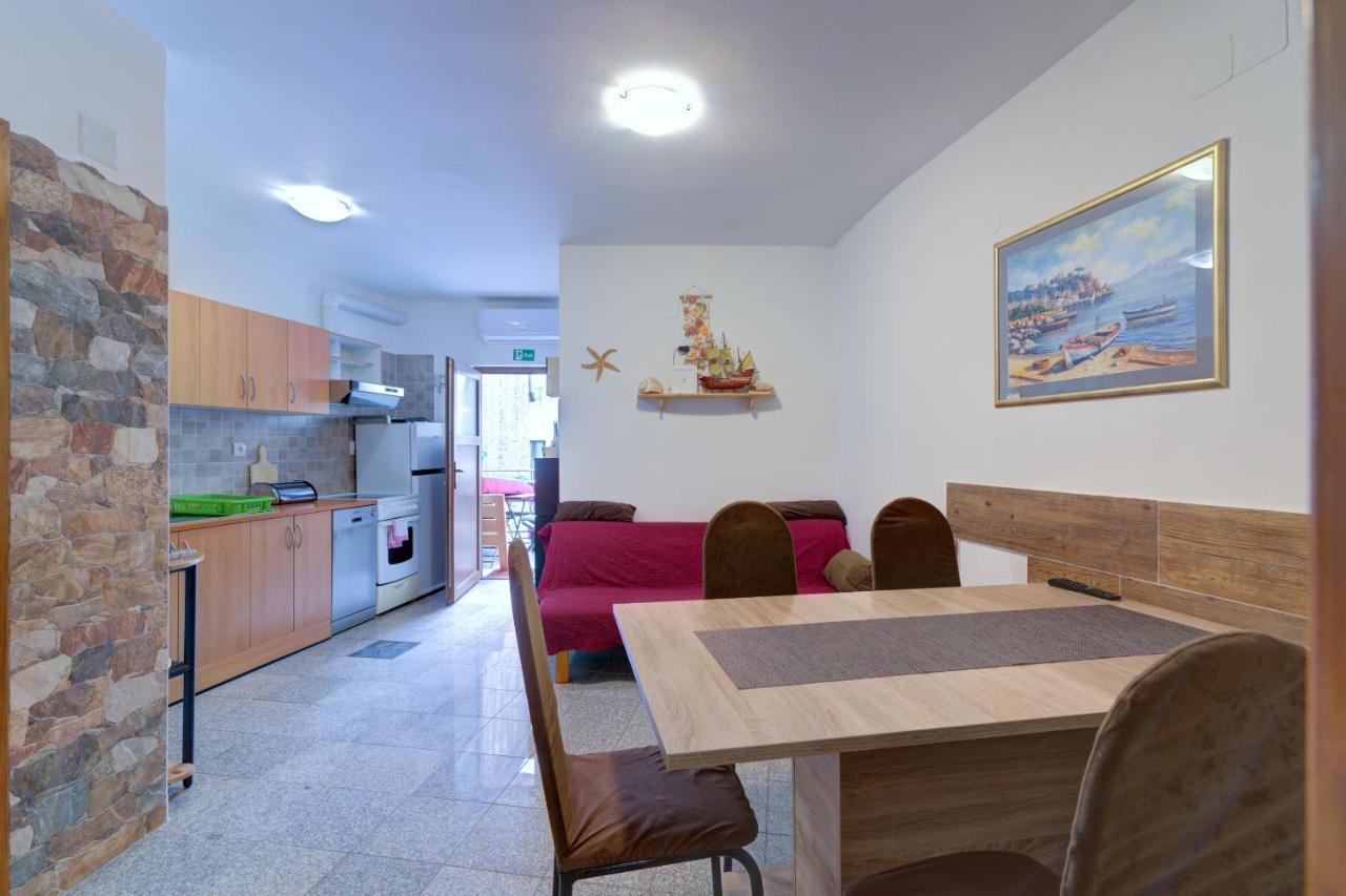 Apartment Senj Сень Экстерьер фото
